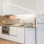 Guestready - Timber-framed Luxe Apartman *