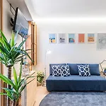 Guestready - Timber-framed Luxe