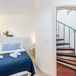 Guestready - Timber-framed Luxe Διαμέρισμα