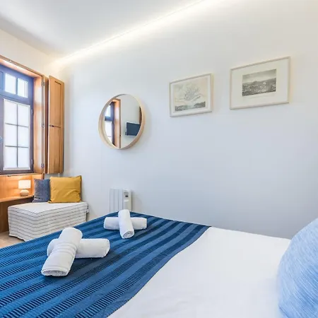 Guestready - Timber-framed Luxe Πόρτο
