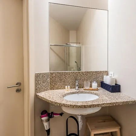 Guestready - Timber-framed Luxe Apartment