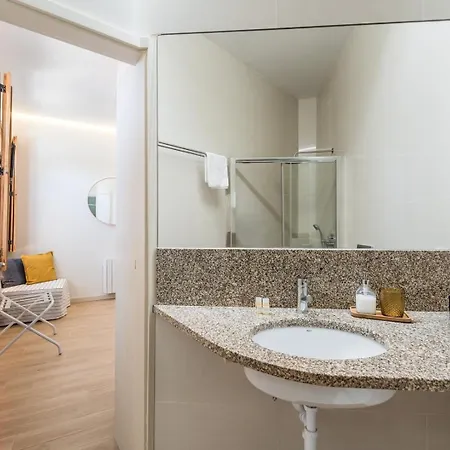 Guestready - Timber-framed Luxe Apartamento Porto