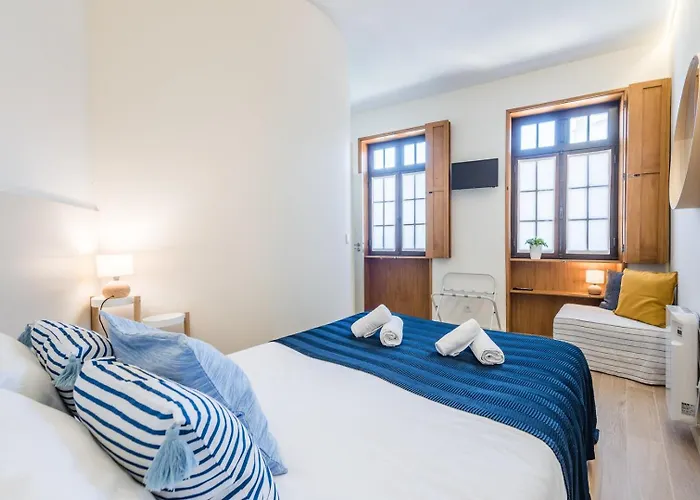 Apartment Guestready - Timber-framed Luxe Porto